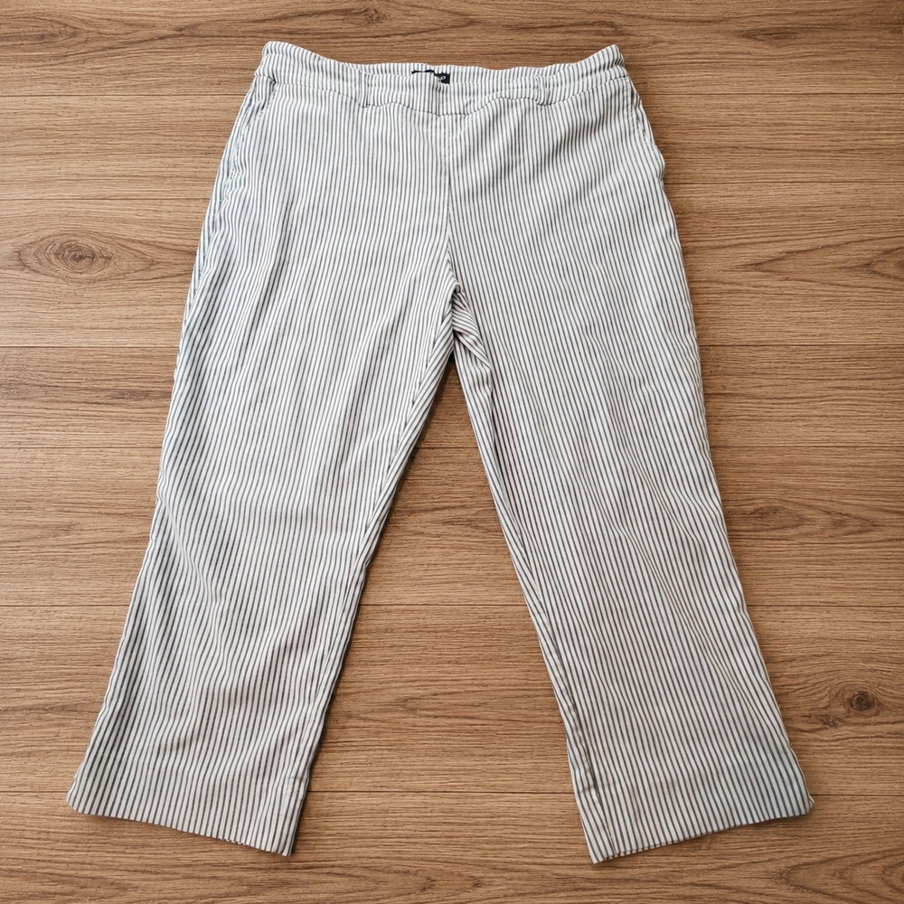 Hilary Radley Womens XXL Pinstripe Pull On Straight Leg Pants Black White D4700 - Picture 1 of 9